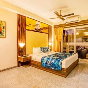King Suite Private Balcony